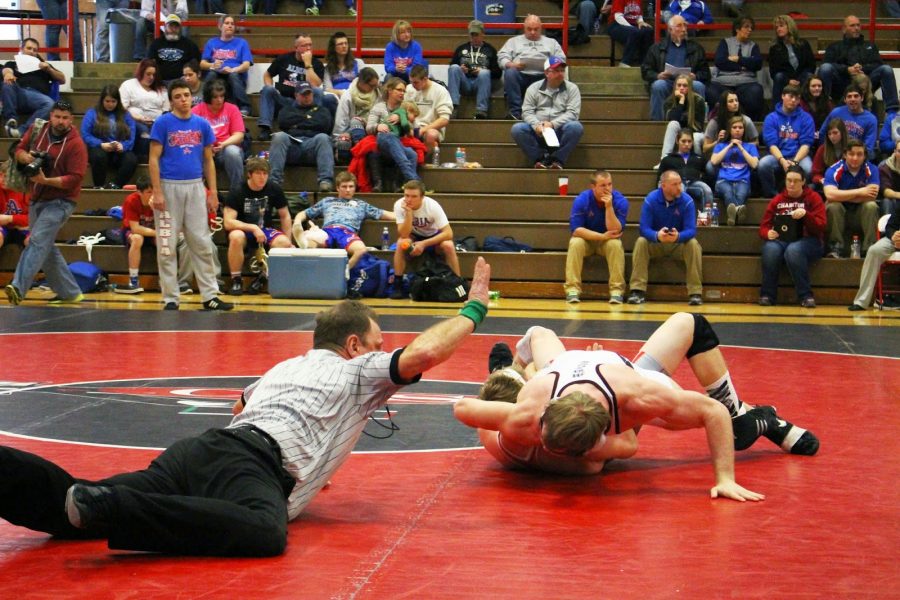 Three Mustangs stampede to Districts