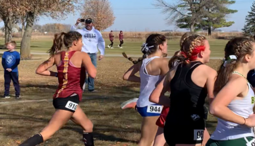 Abi Teeter a few seconds after the start of the State /cross Country meet.