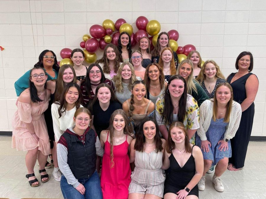 PCM cheer team closes season with end of year banquet
